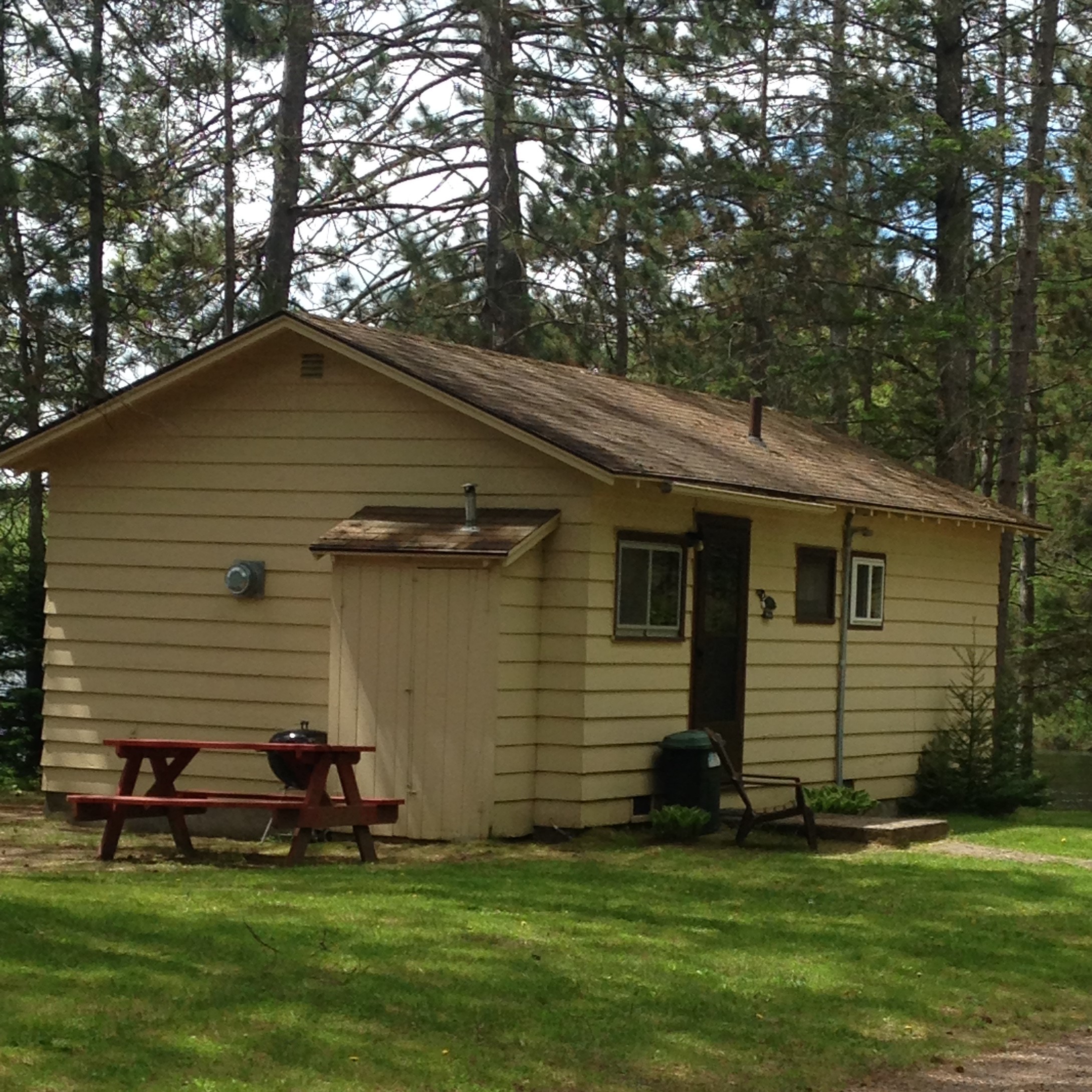 Snap Tail cabin